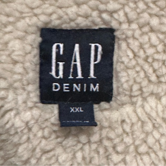 GAP JEAN JACKET - Picture 3 of 3